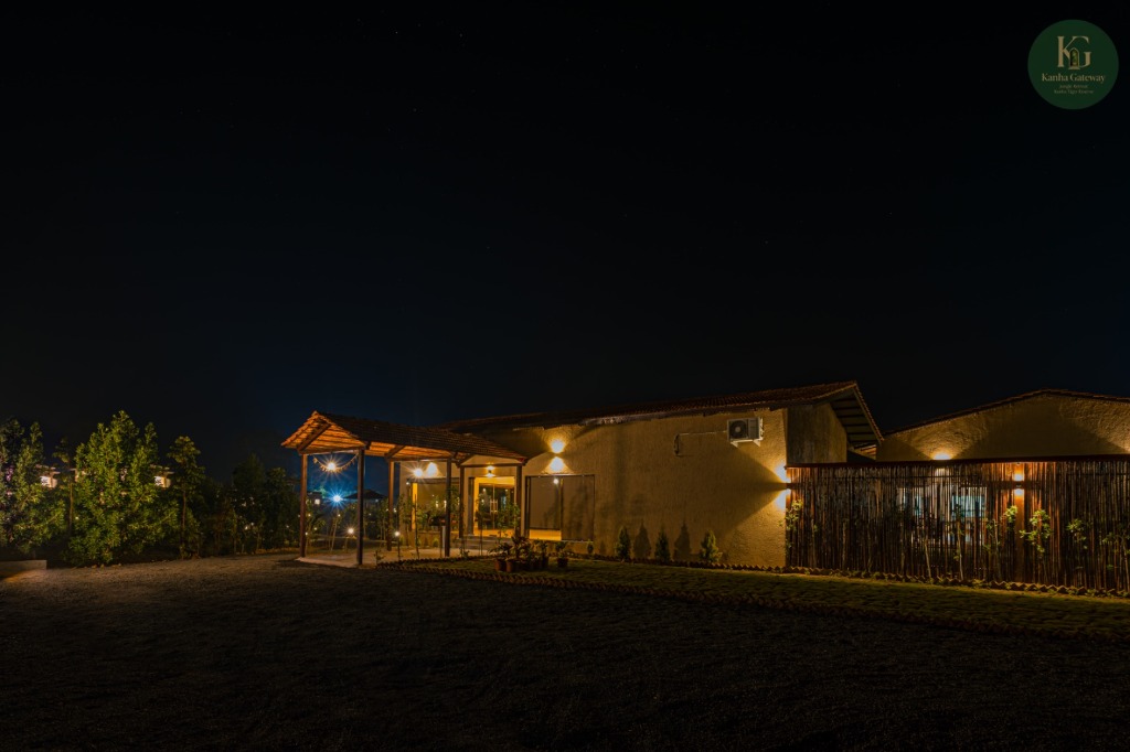 Kanha Gateway luxury resort entrance — Malanjkhand, Madhya Pradesh