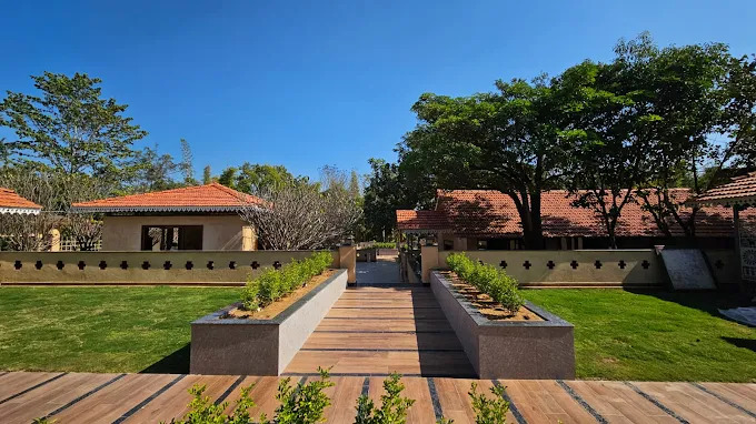 Meru Vann Resort